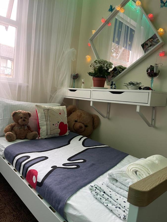 Dream Room London Bagian luar foto
